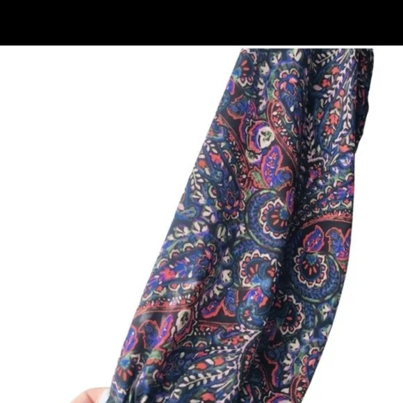 Anthropologie Akemi +Kim Maybelle tied sleeve top - Picture 7 of 7